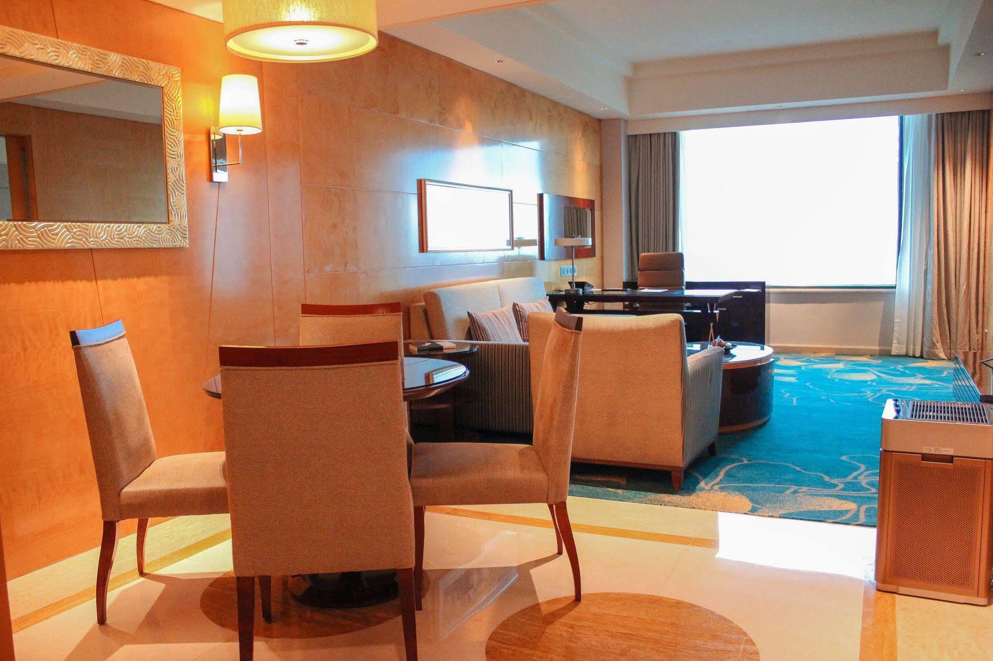 Renaissance Suzhou Hotel Exterior photo
